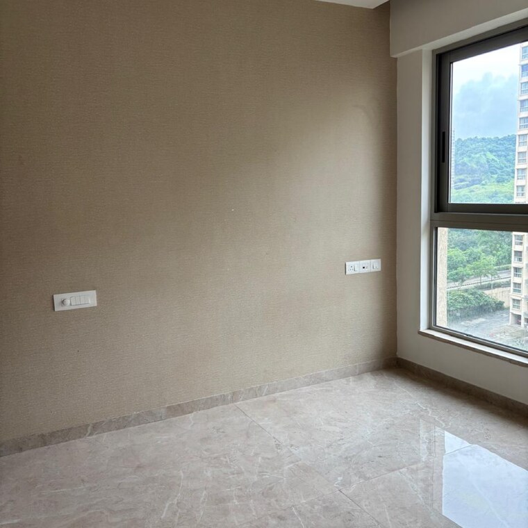 Room, hiranandani-regent-hill 1 Bedroom 500 Sq.Ft. Apartment In Sainath Nagar Mumbai 9214628