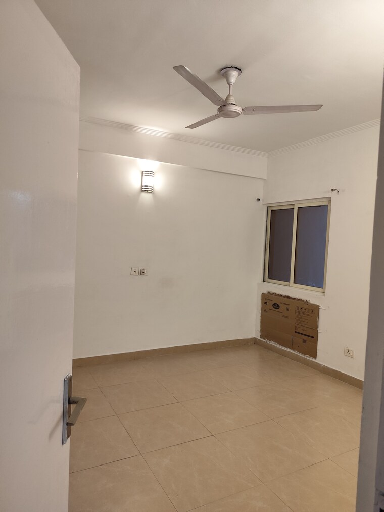 Room, aims-golf-city 4 Bedroom 2525 Sq.Ft. Apartment In Sector 75 Noida 9214640