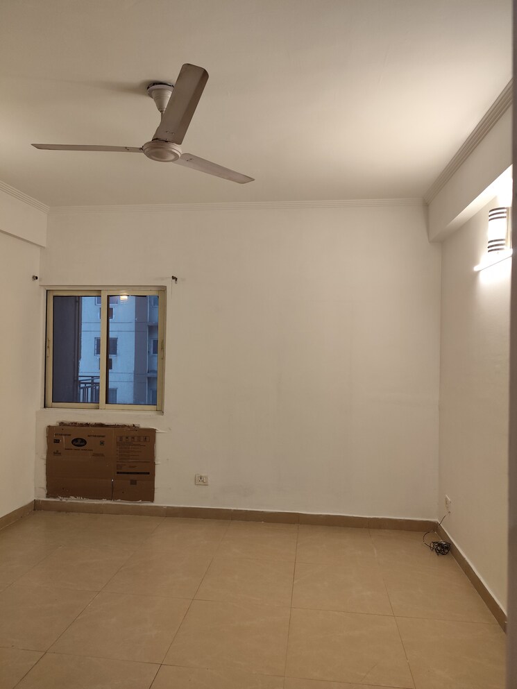 Room, aims-golf-city 4 Bedroom 2525 Sq.Ft. Apartment In Sector 75 Noida 9214640