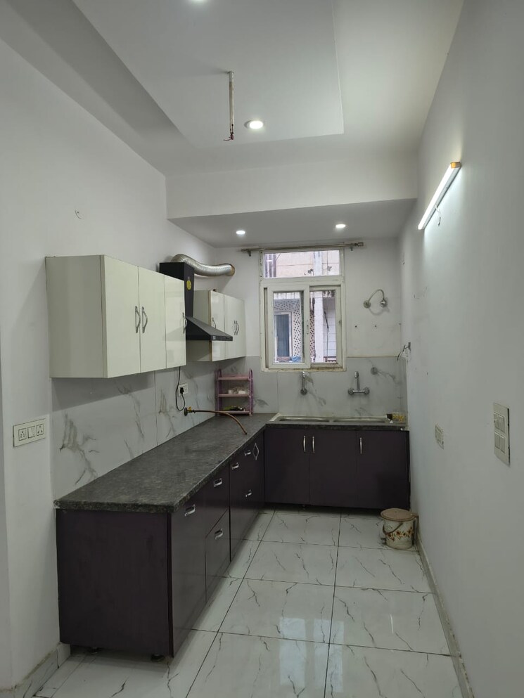 Kitchen, pir machalla 3 Bedroom 1000 Sq.Ft. Builder Floor In Pir Machalla Zirakpur 9214635