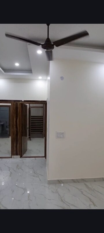 3 BHK Builder Floor For Sale in Govindpuram