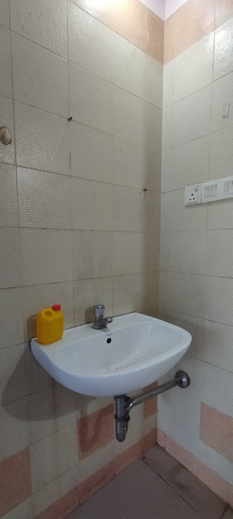 Bathroom, nanded-city-mangal-bhairav 1 Bedroom 585 Sq.Ft. Apartment In Nanded Pune 9214649