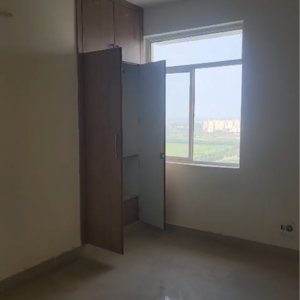 Room in 3 BHK Apartment at Paarth Aadyant, Sushant Golf City – for Rent