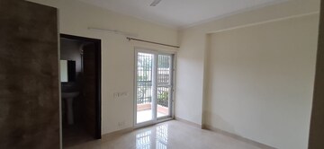 Room in 3.5 BHK Apartment at Savfab Jasmine Grove, Delhi Meerut Expressway – for Rent