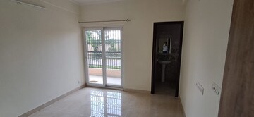 Room in 3.5 BHK Apartment at Savfab Jasmine Grove, Delhi Meerut Expressway – for Rent