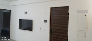 Furnished Amenities in 3 BHK Builder Floor at Smart World Orchard, Sector 61 – for Rent