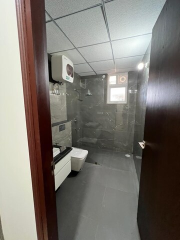 Bathroom in 3.5 BHK Apartment at Ambala Highway – for Rent