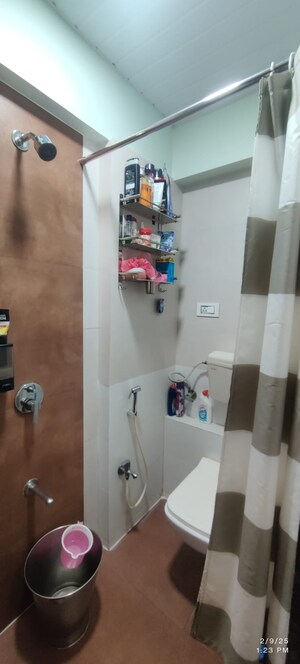 Furnished Amenities in 2 BHK Apartment at Dahisar West – for Sale