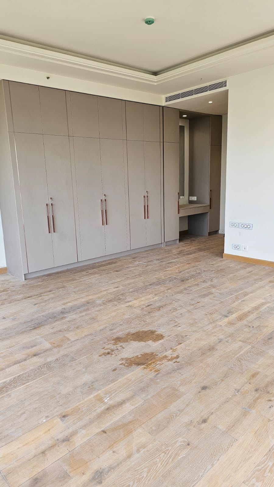 4 BHK + Pooja Room Apartment For Sale in Bhartiya Leela Residences