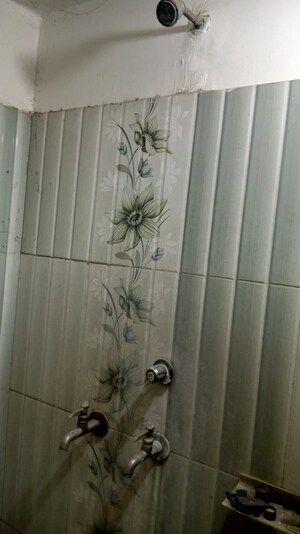 Bathroom in 2 BHK Independent House at Chinhat – for Rent