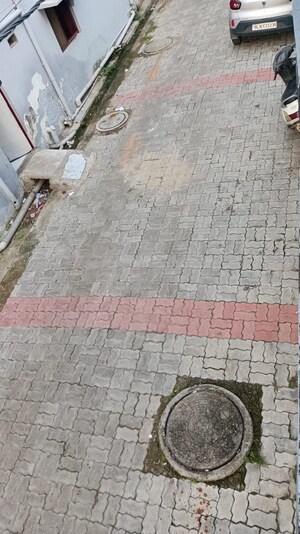 Bathroom in 2 BHK Independent House at Chinhat – for Rent