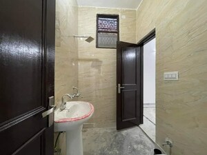 Attached Bathroom in 4 BHK Builder Floor at Ashoka Enclave – for Rent