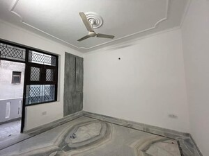 Room in 4 BHK Builder Floor at Ashoka Enclave – for Rent