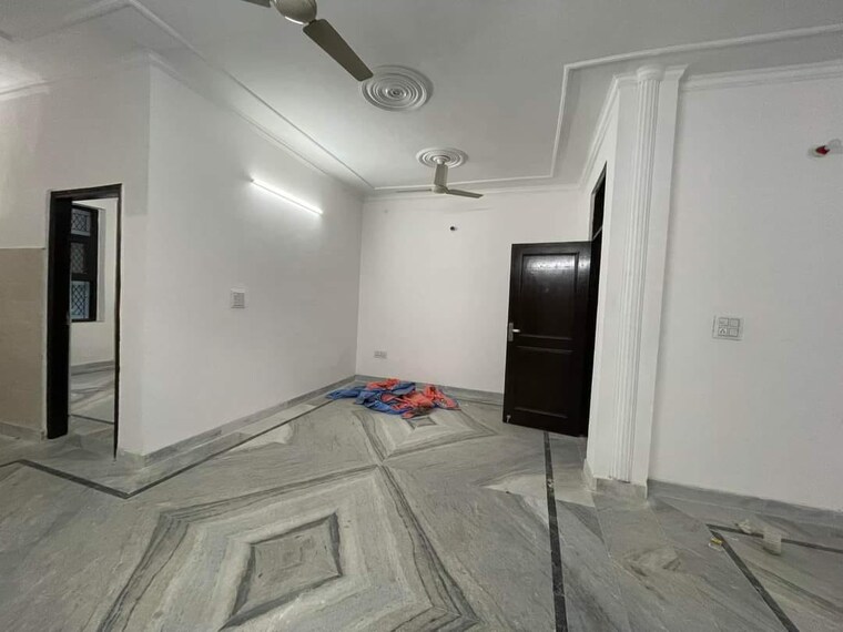 Room, ashoka enclave 4 Bedroom 2700 Sq.Ft. Builder Floor In Ashoka Enclave Faridabad 9215060