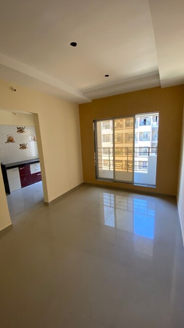 Room in 1 BHK Apartment at Nine Star Residency, Makane Kapase – for Rent