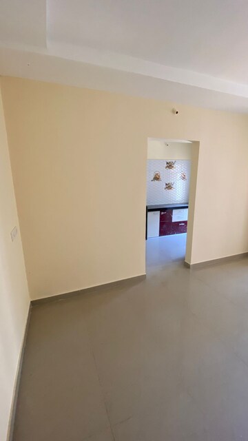 Room in 1 BHK Apartment at Nine Star Residency, Makane Kapase – for Rent