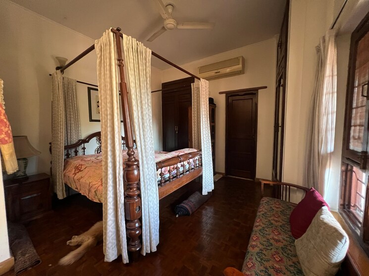 Living Room, jor bagh 3 Bedroom 5000 Sq.Ft. Builder Floor In Jor Bagh Delhi 9215100