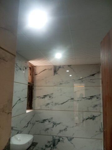 Bathroom in 3 BHK Builder Floor at Vaishali Sector 5 – for Rent