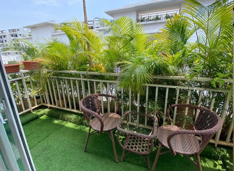 Balcony, svc-tree-walk 3 Bedroom 2000 Sq.Ft. Apartment In Kondapur Hyderabad 9215171