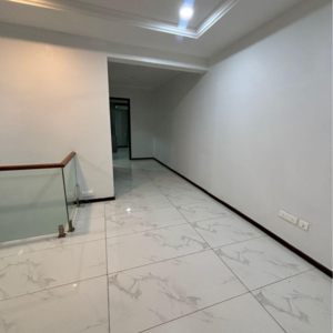 Room in 4 BHK Penthouse at Redifice Urban Oasis, Cooke Town – for Rent