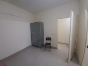 Room in 3 BHK Apartment at Conscient Habitat Residences, Sector 78 – for Rent