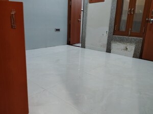 Room in 3 BHK Independent House at Sector 100 – for Rent