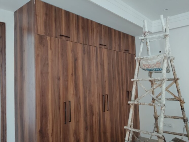 undefined, sector 108 6+ Bedroom 450 Sq.Mt. Independent House In Sector 108 Noida 9215239