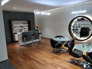 Team Area in  Showroom at Atul Blue Empress, Kandivali West – for Sale