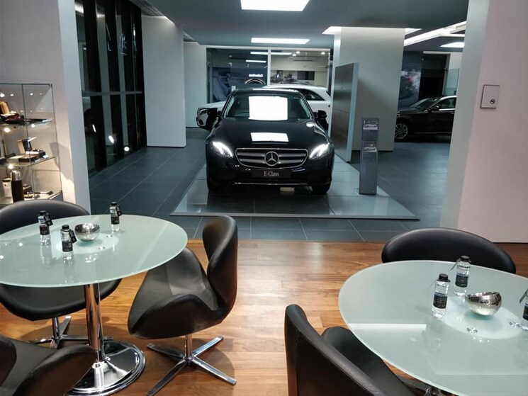 Team Area, atul-blue-empress Commercial Showroom 7248 Sq.Ft. In Kandivali West Mumbai 9215234