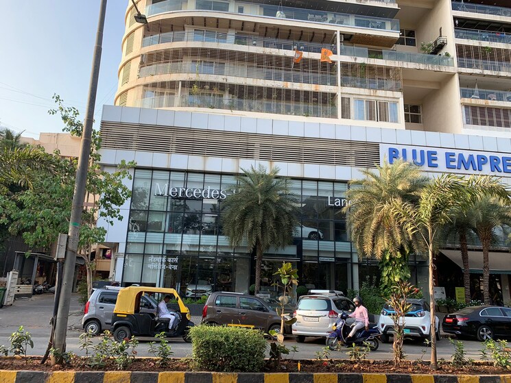 Exterior View, atul-blue-empress Commercial Showroom 7248 Sq.Ft. In Kandivali West Mumbai 9215234