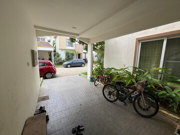 Parking in 3 BHK Villa at Concorde Napa Valley 3, Kanakapura Road – for Sale