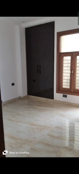 Room in 3 BHK Builder Floor at Neharpar – for Sale