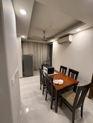 Team Area in 3 BHK Builder Floor at Vasant Kunj – for Rent