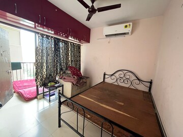 2 BHK Apartment For Rent in OP Floridaa, Sector 82