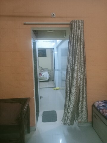 Room in 1 BHK Apartment at Jogeshwari East – for Rent