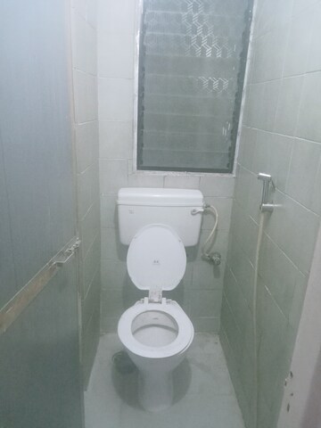 Bathroom in 1 BHK Apartment at Jogeshwari East – for Rent
