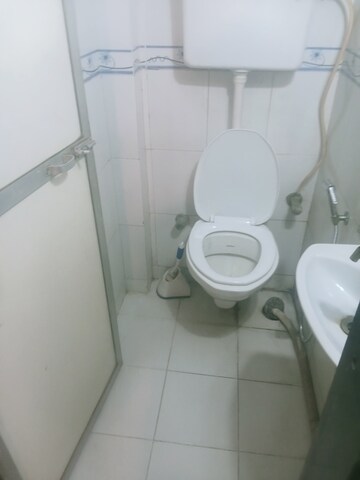Bathroom in 1 BHK Apartment at Jogeshwari East – for Rent