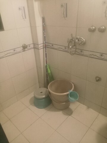 Bathroom in 1 BHK Apartment at Jogeshwari East – for Rent