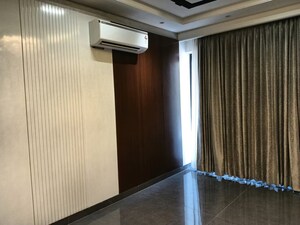 Bedroom in 4 BHK Apartment at Central Park Flower Valley Aqua Front Towers, Sohna Sector 33 – for Sale