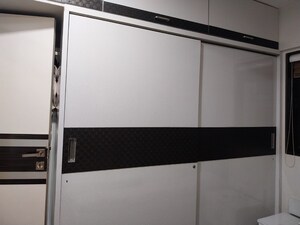 Furnished Amenities in 1 BHK Apartment at Borivali West – for Sale