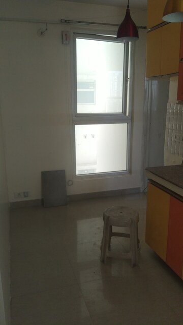 Room in 2 BHK Apartment at Tulip Lemon, Sector 69 – for Rent