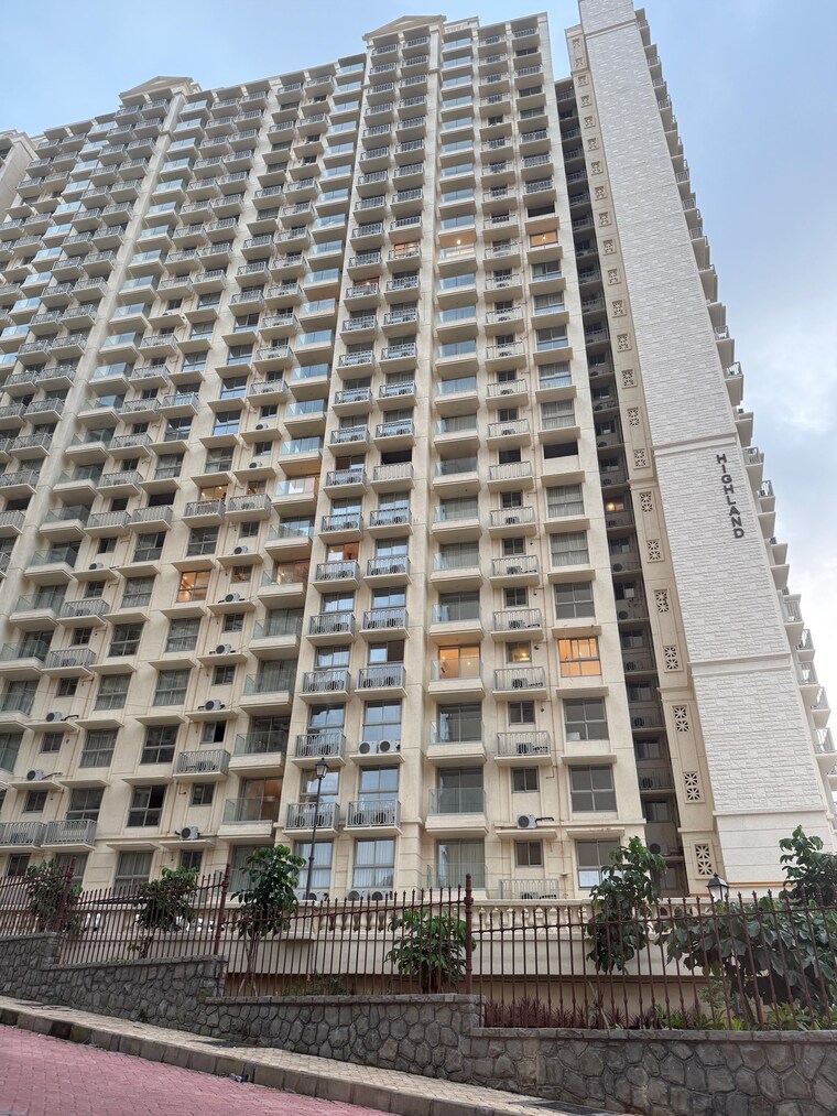 Exterior View, hiranandani-highland 1 Bedroom 487 Sq.Ft. Apartment In Powai Mumbai 9215362