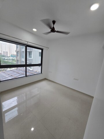 Bedroom in 2 BHK Apartment at Kalpataru Immensa, Kolshet Road – for Rent