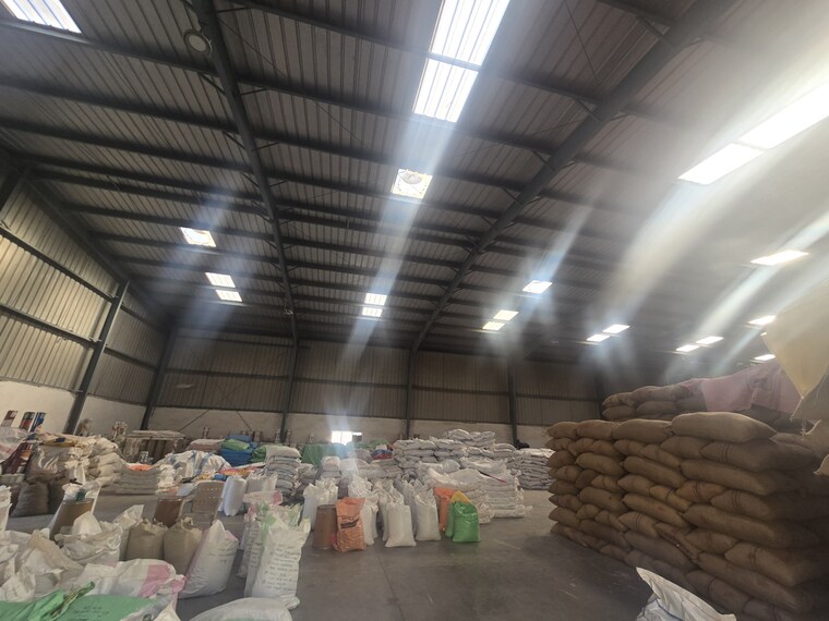  Parking, kompally Commercial Warehouse 125000 Sq.Ft. In Kompally Hyderabad 9215382