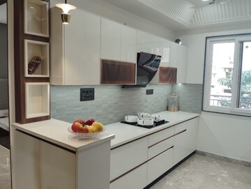Kitchen in 3 BHK Builder Floor at BPTP Astaire Gardens, Sector 70a – for Sale