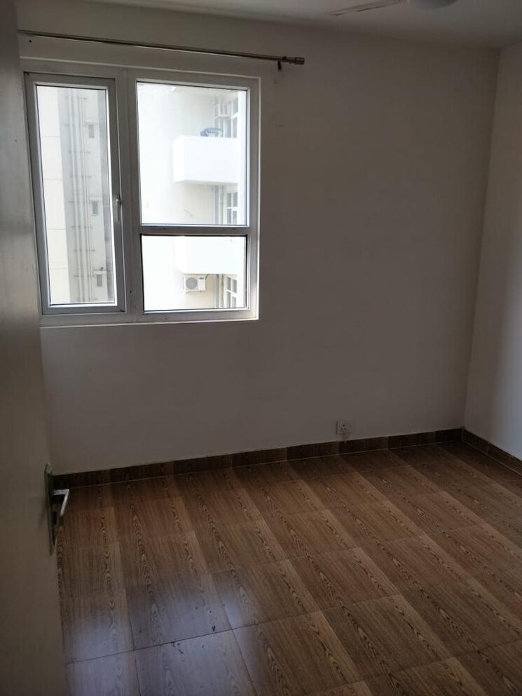 Room, tulip-lemon 2 Bedroom 515 Sq.Ft. Apartment In Sector 69 Gurgaon 9215412