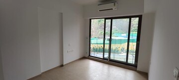 Room in 2 BHK Apartment at Kanakia Silicon Valley, Powai – for Rent