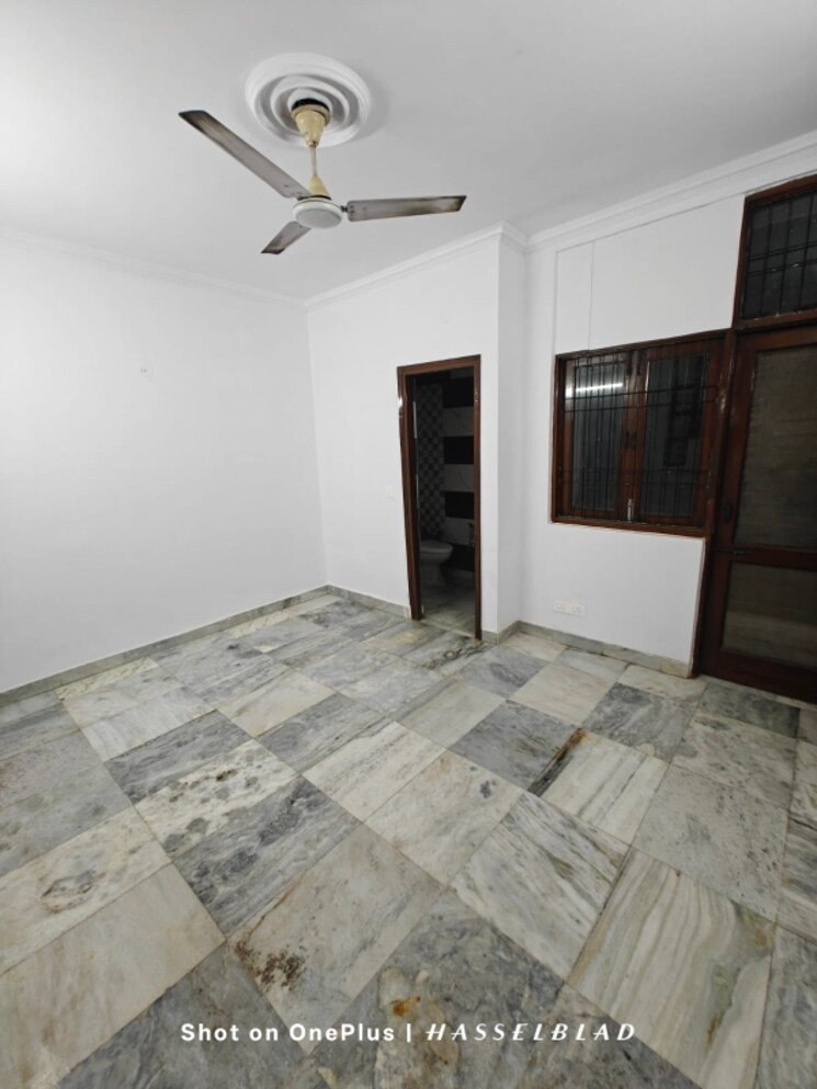 Room, lajpat nagar 2 Bedroom 900 Sq.Ft. Builder Floor In Lajpat Nagar Delhi 9215429
