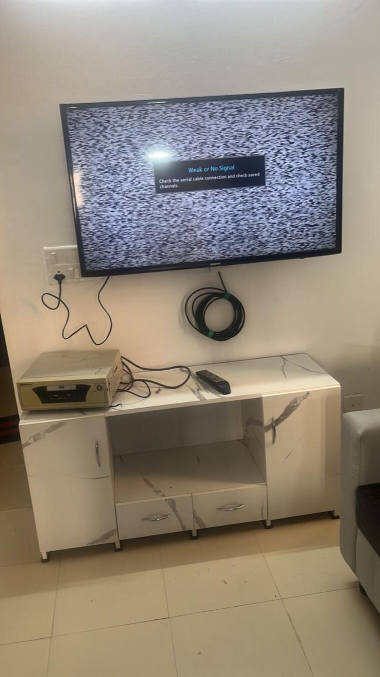 Master Bedroom, breez-global-hill-view 2 Bedroom 585 Sq.Ft. Apartment In Sohna Sector 11 Gurgaon 9215433