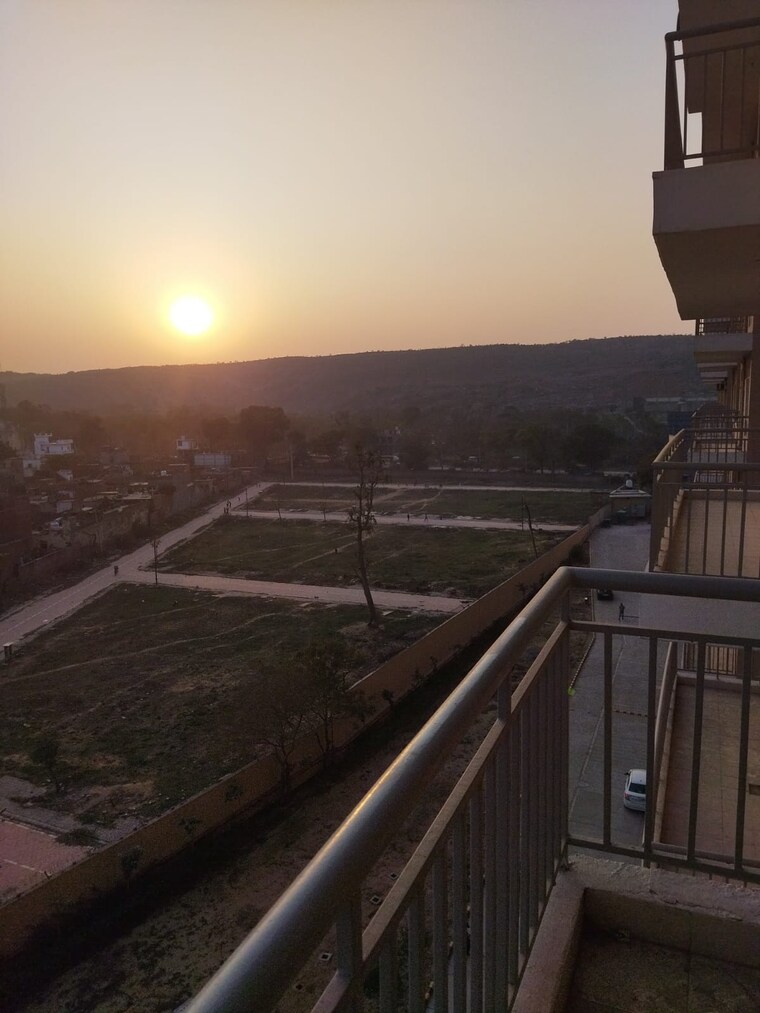 Balcony, breez-global-hill-view 2 Bedroom 585 Sq.Ft. Apartment In Sohna Sector 11 Gurgaon 9215447